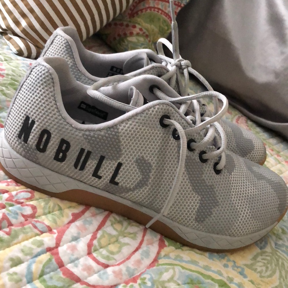 NOBULLS like new